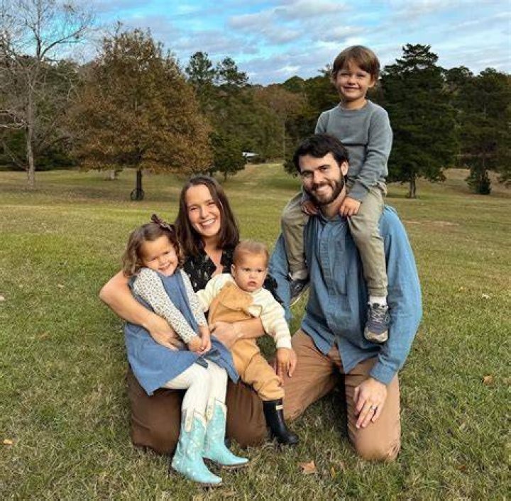 John Luke Robertson Wiki, Bio, Wife, Height, Weight, Age, Siblings, Family