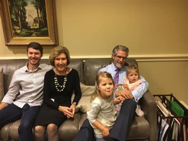 John Osteen Biography, Pator, Children, Books, Net Worth, Family, Death, and Quotes
