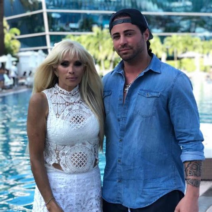 Josh Gattis Wife Tesa Gattis, Miami Coach Salary and Net Worth