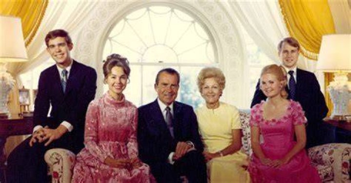 Julie Nixon Eisenhower Bio, Wiki, Age, Height, Parents, Husband, Books, and Net Worth