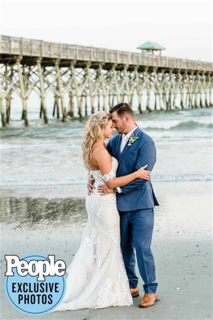 Karen Waldrup Engaged To Boyfriend Cody Henson: Age, Wiki, Net Worth, Family
