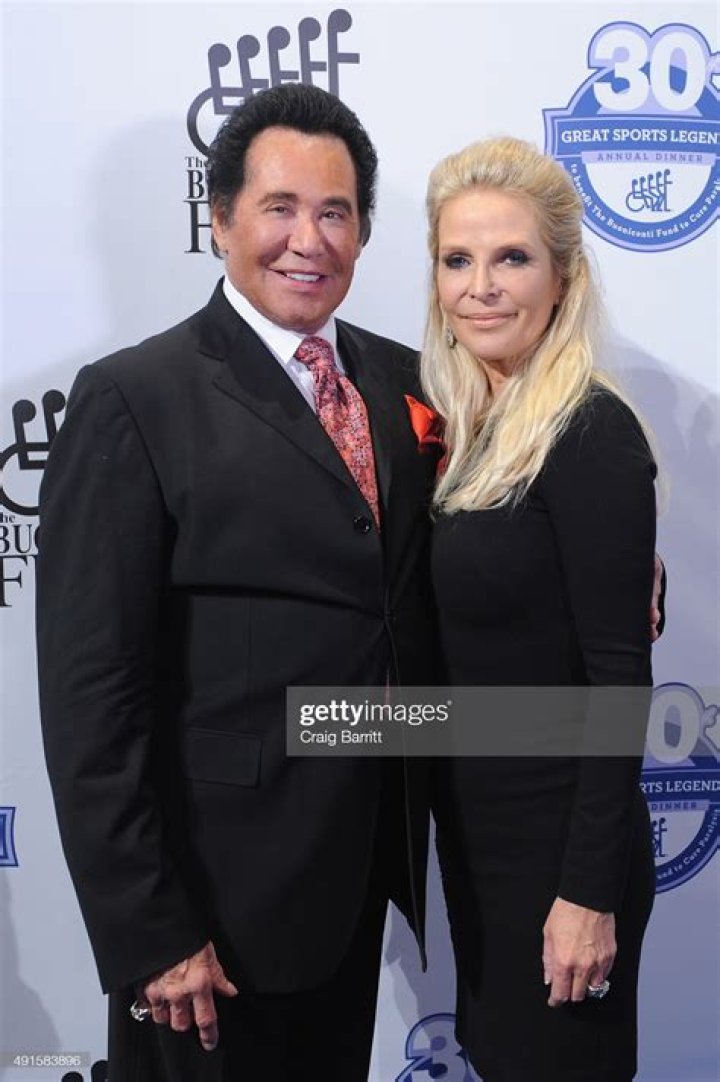 Kathleen McCrone Biogrraphy; Net Worth, Age, Sister And Daughter Of Wayne Newton’s Wife