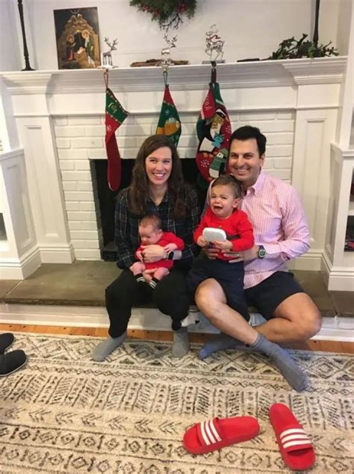 Kelly Evans Cnbc Bio :: Is Kelly Evans Pregnant With Husband Eric Chemi