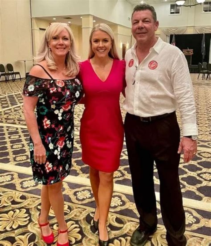 Kerry Coombs Wiki Biography: Age, Salary, Wife, Net Worth, Son, Married, Instagram, Coaching History