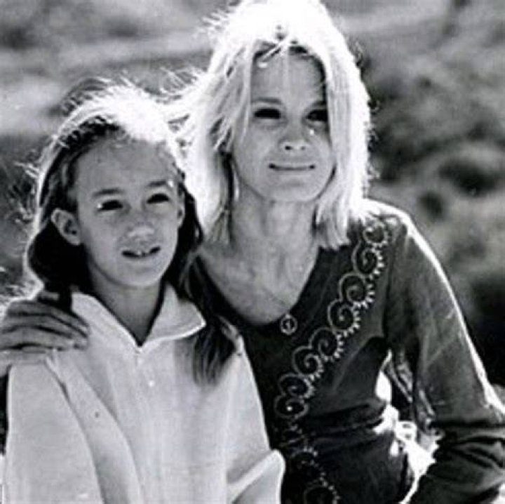 Kia Michelle Dickinson Age, Birthday, Profession, Education, Mother of Bruce Dickinson‘s daughter