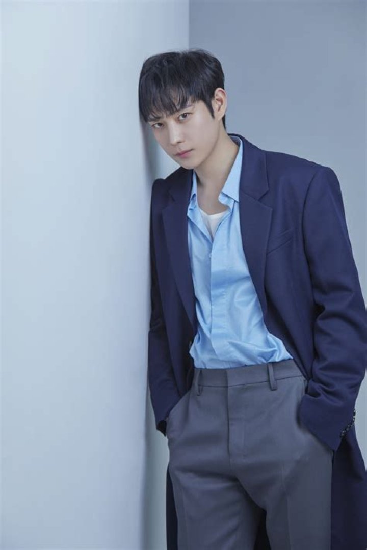 Kim Young-dae (Actor) Wiki, Bio, Age, Height, Weight, Profile, Drama Series, Movies, Awards