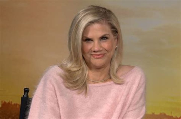 Kristen Johnston: dating, net worth, tattoos, smoking & body measurements