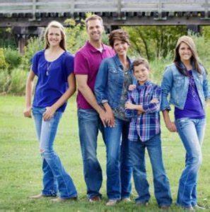 Kristi Noem Children: Meet Kassidy Noem, Kennedy Noem, And Booker Noem