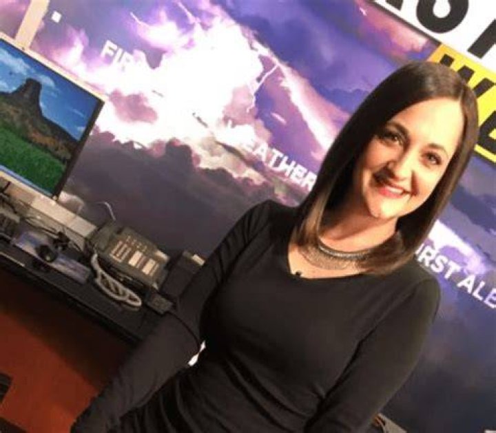 Laura Wibbenmeyer Biography, Wiki, Age, Height, Family, Husband, KFV12 News and Net Worth.