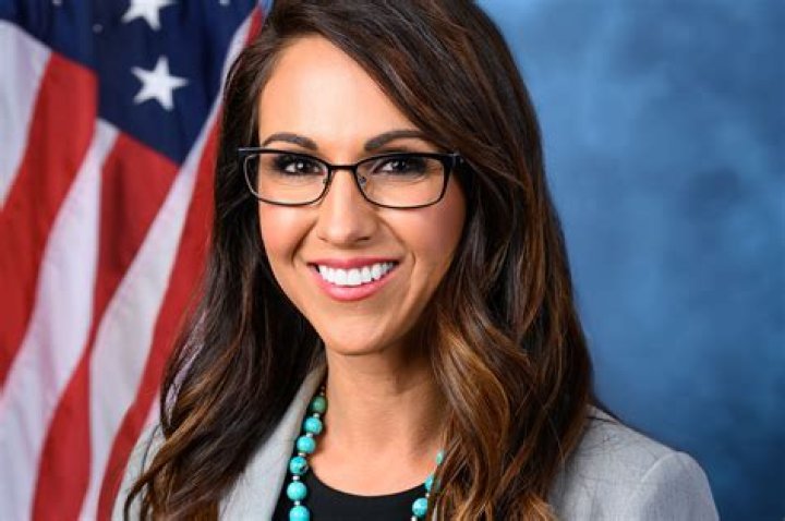 Lauren Boebert Approval Rating, Height, Twitter, Staff, Committees
