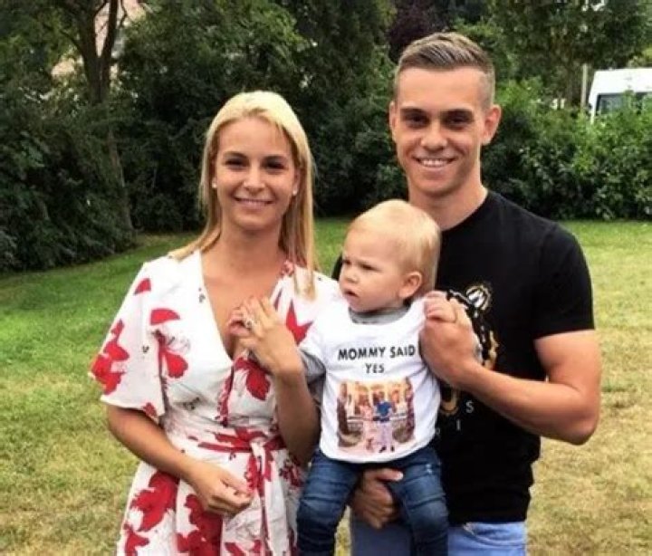 Leandro Trossard Is A Family Man, Meet His Wife Laura Hilven And Their Kids On Instagram