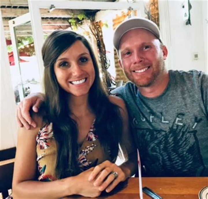 Lesley Maxwell Age: How Old? Everything On Her Husband And Instagram