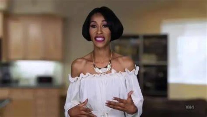 Leslie Burrell Bio, Wiki, Age, Height, Husband, Kids, Omarion’s Mother, Hairstylist, and Net Worth