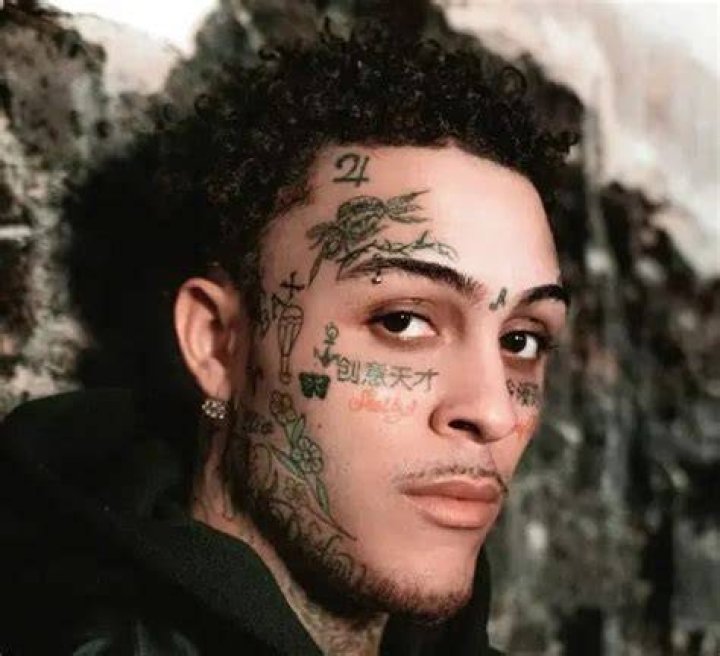 Lil Skies (Singer) Wiki, Bio, Age, Height, Weight, Girlfriend, Son, Net Worth, Career, Family, Facts