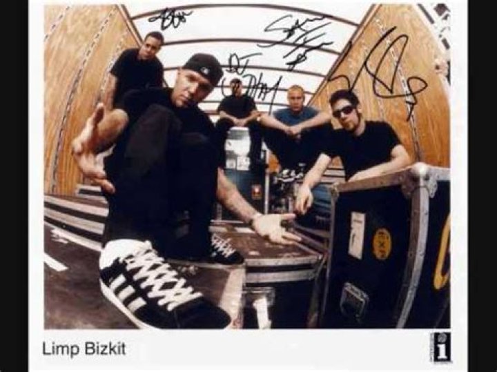 Limp Bizkit’s
Livin’ It Up Lyrics