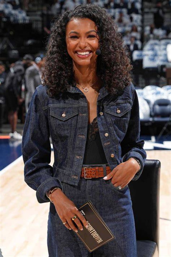 Malika Andrews Age, Wikipedia, Biography, Children, Salary, Net Worth, Parents.
