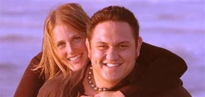 Mara Agrait (Bachelor) Wiki, Age, Husband, Ethnicity, Collingswood, Net Worth, Instagram