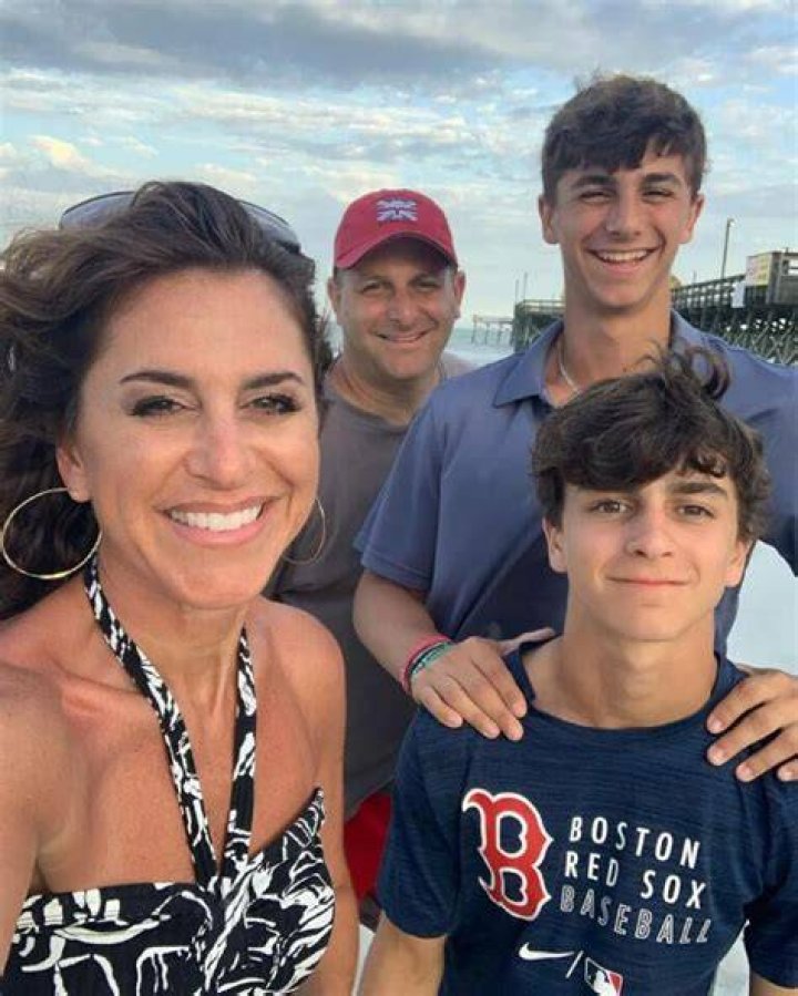 Maria Stephanos Bio, Age, Family, Husband, Kids, Illness, Fox News, Salary