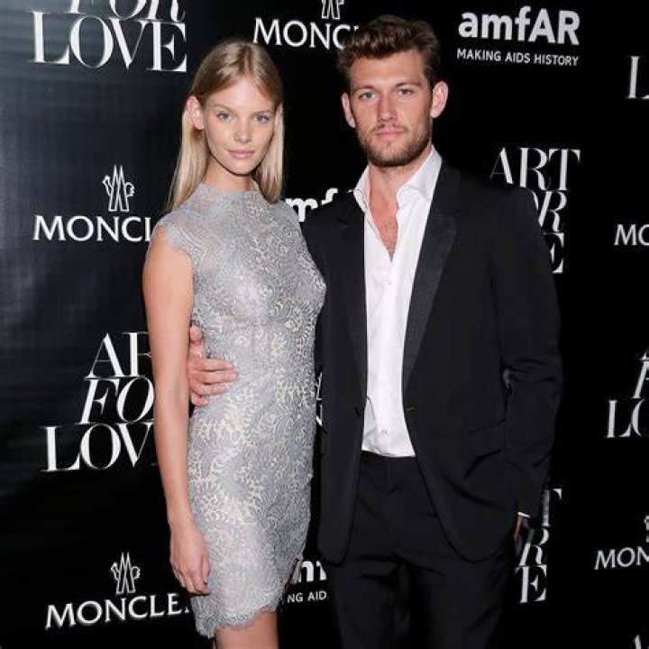 Marloes Horst : Net Worth, Boyfriend, Alex Pettyfer & Husband
