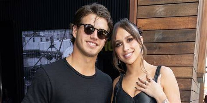Matt Tomkins Girlfriend or Partner – Is Ice Hockey Player In A Relationship?