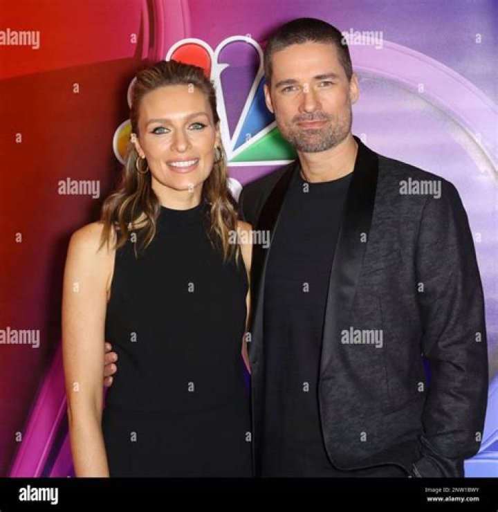 Michaela Mcmanus Husband and Net Worth: Meet Natalie From Netflix’s You