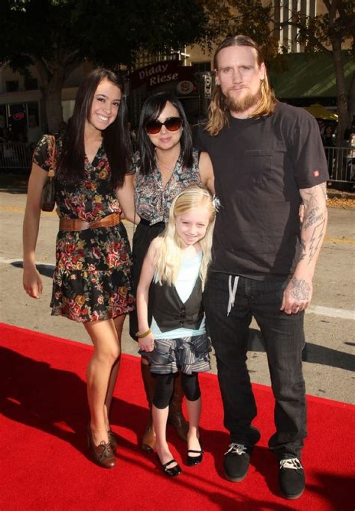 Mike Vallely Bio, Wiki, Age, Height, Wife, Skateboarder, NFL, Net Worth