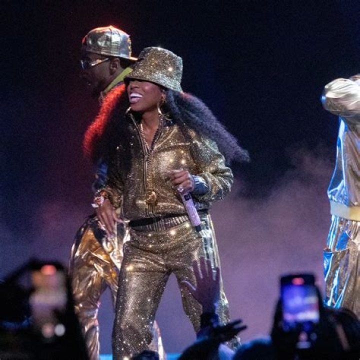Missy Elliot Age, Net Worth, Songs, Husband, Instagram