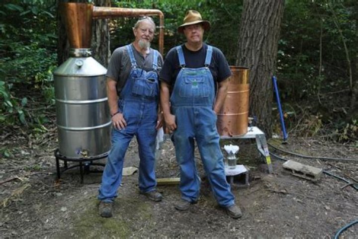 Moonshiners’ Mark And Digger Net Worth and Age Revealed