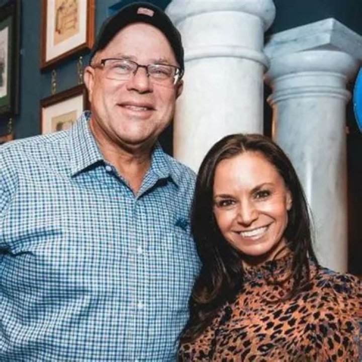 Nicole Bronish Tepper Biography: Net Worth, Husband, Age, Height, Children, Family