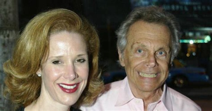 Obituary: Mort Sahl Wife Kenslea Sahl – Net Worth & Death Cause Explored