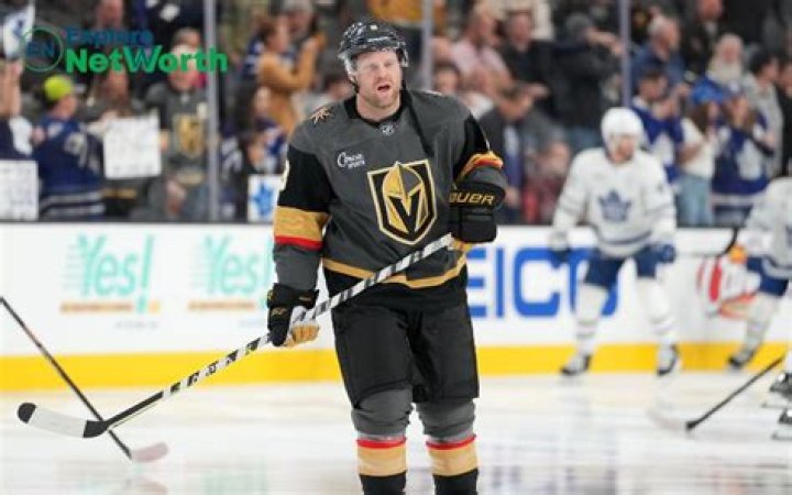 Phil Kessel Bio, Wiki, Age, Height, Education, Wife, Family, Career, Awards and Net Worth