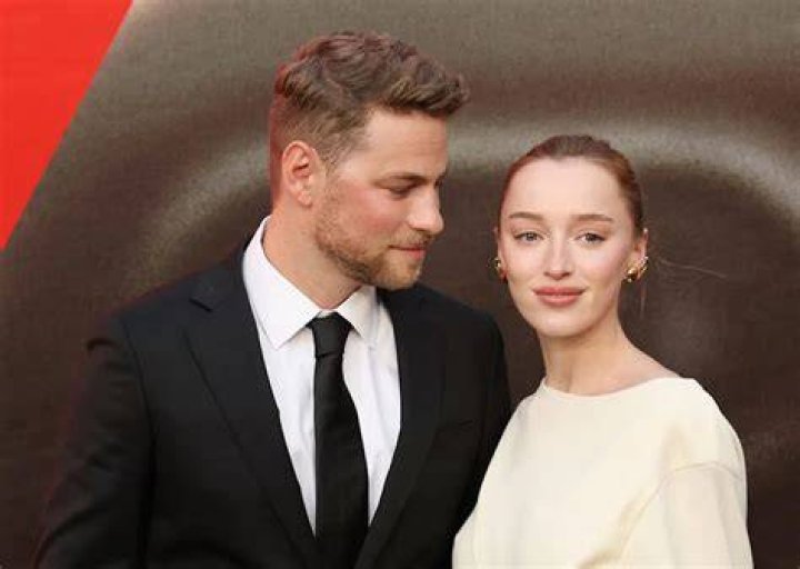 Phoebe Dynevor Boyfriend, Wiki, Biography, Partner And Dating Life: Is She Pregnant?
