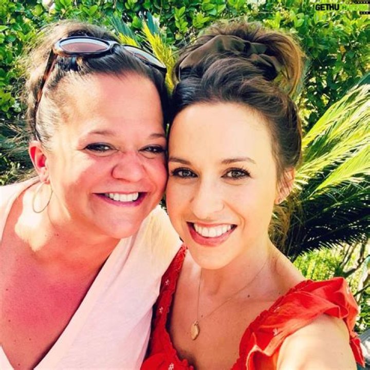 Photos: Meet Chrissy Chabert- Lacey Chabert Sister Age And Instagram