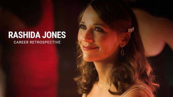Rashida Jones: Early Life, Career, Spouse & Net Worth