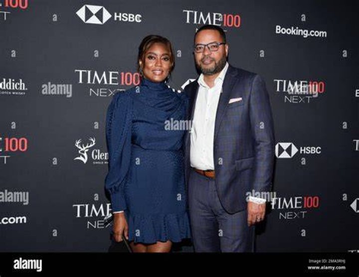 Rashida Jones MSNBC Net Worth, Salary, Husband: Who Is She Married To?