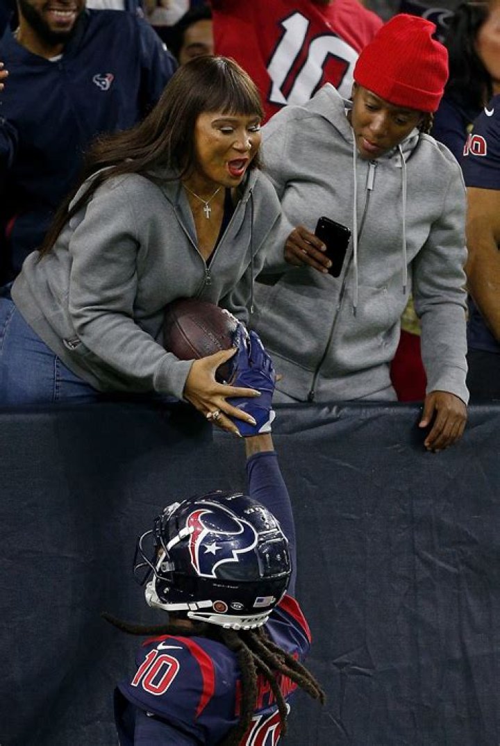 Sabrina Greenlee Acid Attack Story: What Happened To Deandre Hopkins Mom?
