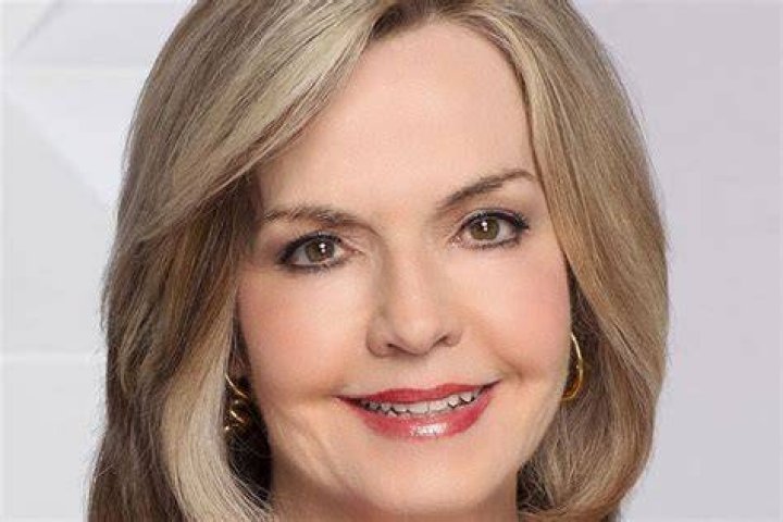 Sally Wiggin Husband, Age, Salary, Net Worth, Married, Kids, Height, Bio