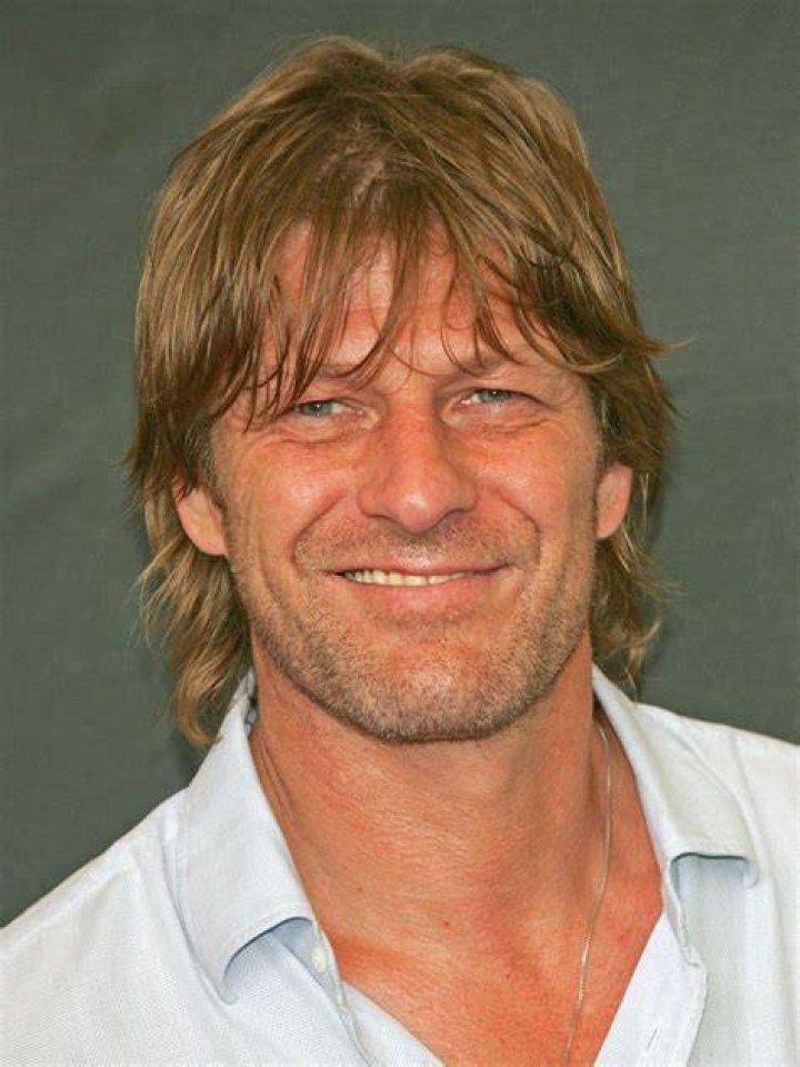 Sean Bean Bio, Wiki, Age, Height, Family, Wife, Movies, and Net Worth.