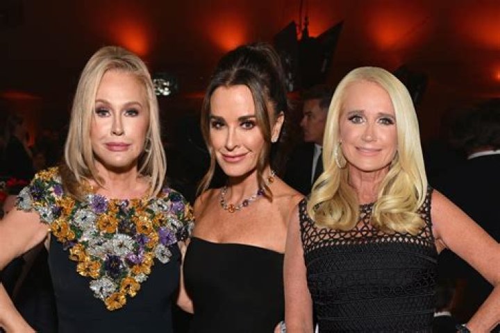 Sharon Umansky Benton – Mauricio Umansky’s Sister Net Worth