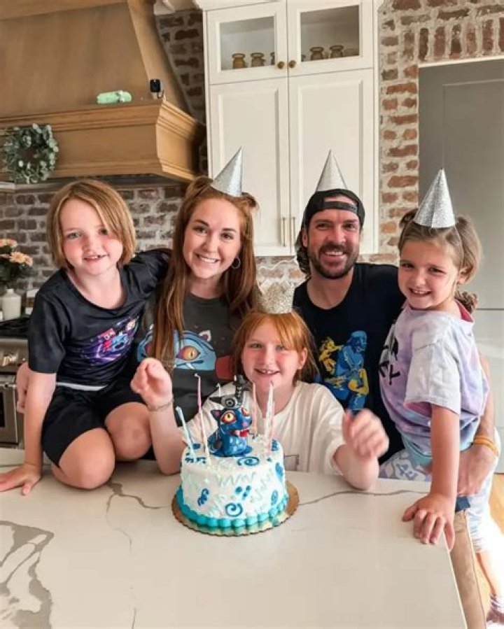 Shaun Mcbride Bio, Wiki, Age, Height, Family, Wife, Kids, Youtube, Gaming and Net Worth