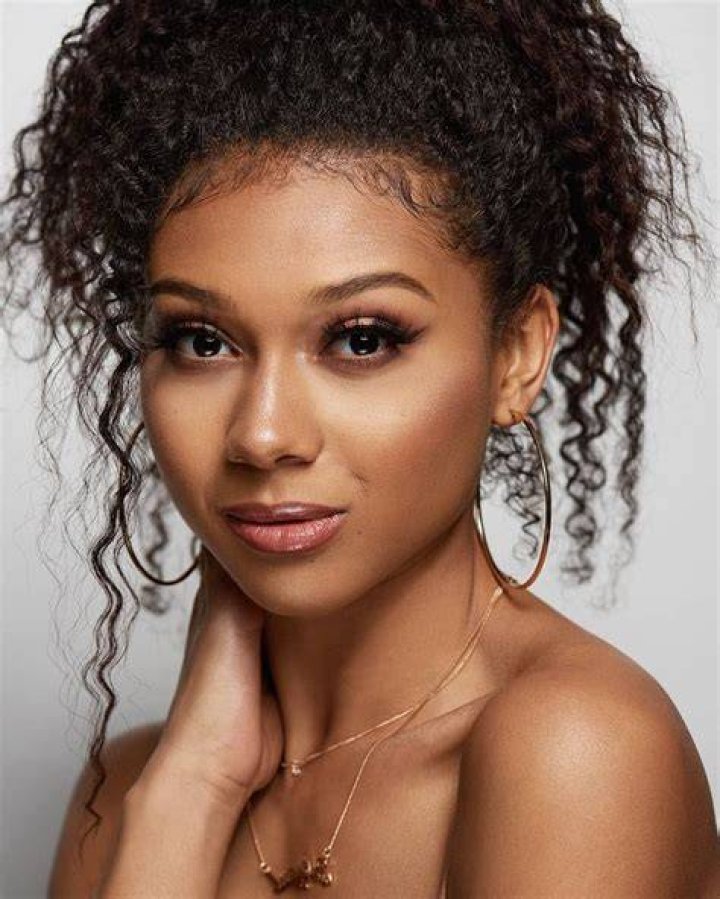 Sierra Capri (Actress) Wiki, Bio, Height, Weight, Measurements, Age, Net Worth, Boyfriend, Facts