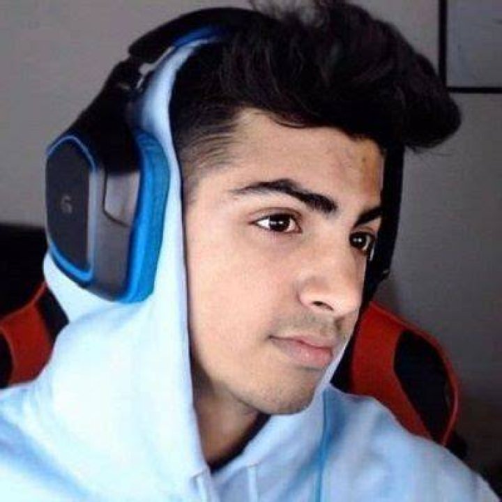 Skeppy (YouTuber) Wiki, Bio, Age, Height, Weight, Girlfriend, Net Worth, Religion, Facts