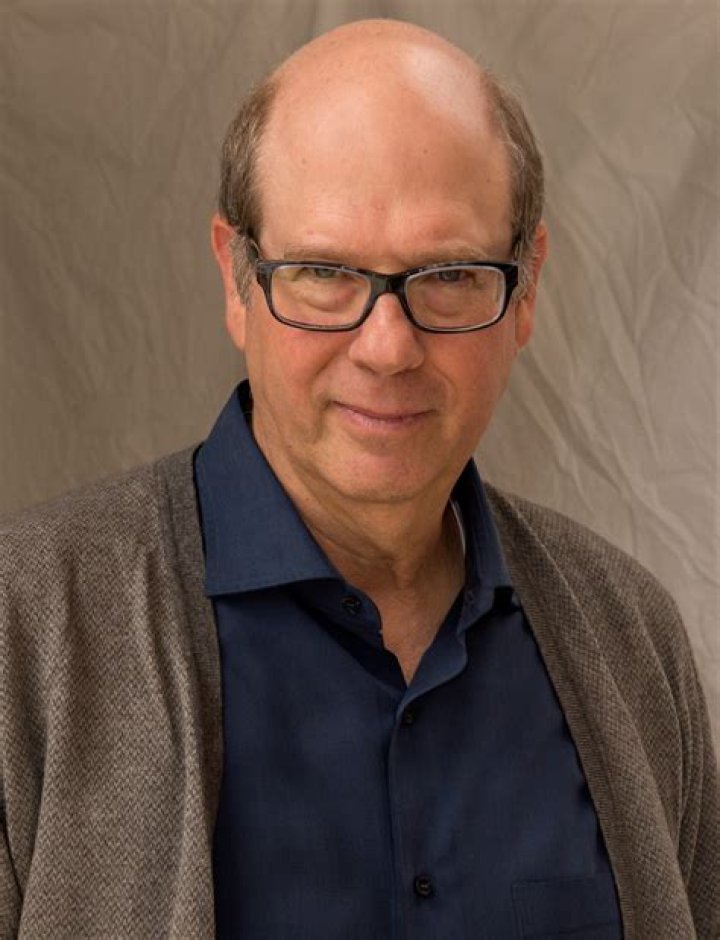 Stephen Tobolowsky’s net worth, biography, fact, career, awards and life story
