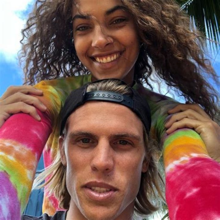 Surfing: Who Is Koa Smith Girlfriend? Everything On His Age And Net Worth