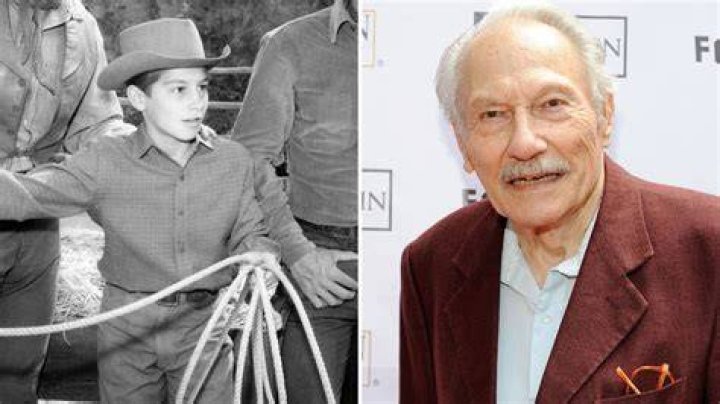 T.J. Laramie Age, Wiki, Biography, Wife, Children, Salary, Net Worth, Parents