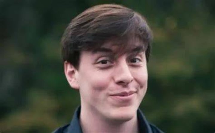 Thomas Sanders Biography: Partner, Net Worth, Twitter, Wife, Age, Instagram, Vines, Girlfriend, YouTube, Merch, TikTok, Songs, Wikipedia, Story Time