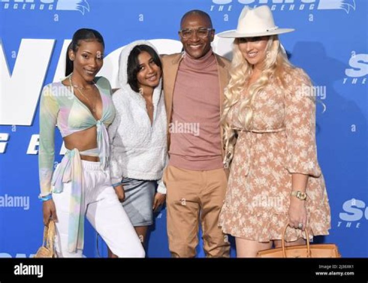 Tommy Davidson Mother Barbara Davidson & Sister Beryle: Meet His Family