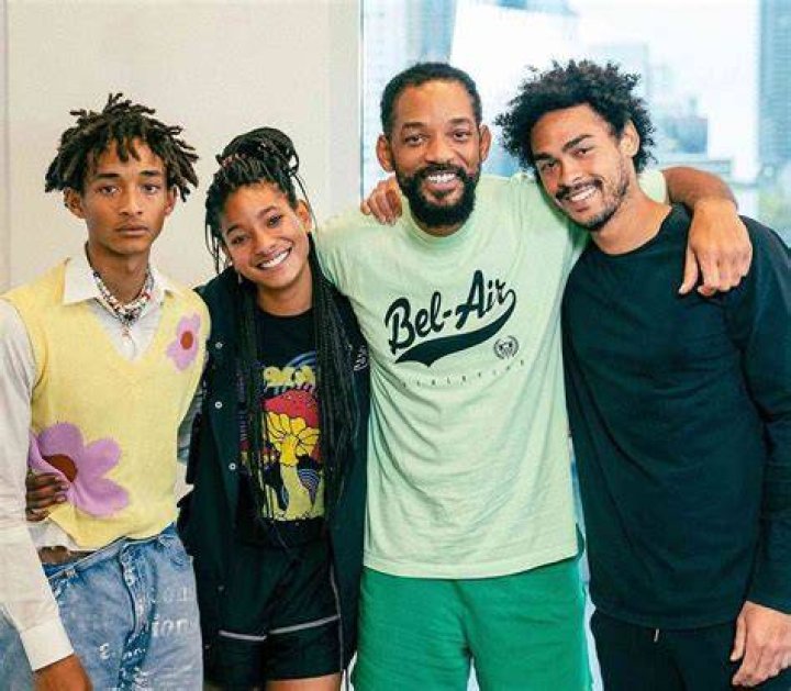 Trey Smith Wife, Net Worth, Height in Feet, Age, Wiki, Biography, Mother, Girlfriend