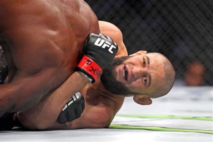 UFC Star Khamzat Chimaev Ripped His Lips After Falling Down The Stairs As A Child