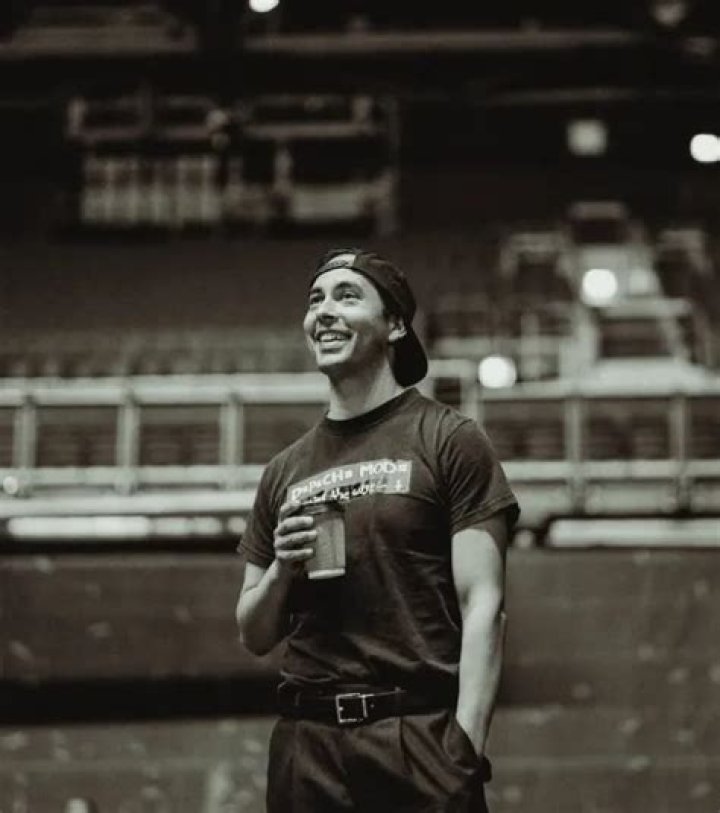 Vic Fuentes’s Net Worth, Biography, Career, Awards, Fact and Life Story